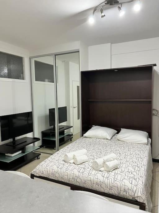Nice Sejour Detente Studio Lumineux Balcon Cuisine Equipee Wifi Exterior photo